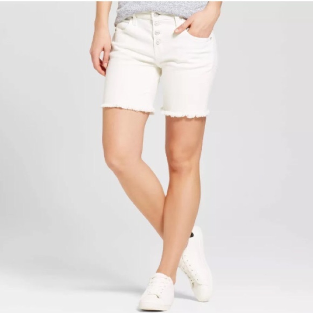 NWT Mossimo White Fringe Boyfriend Shorts